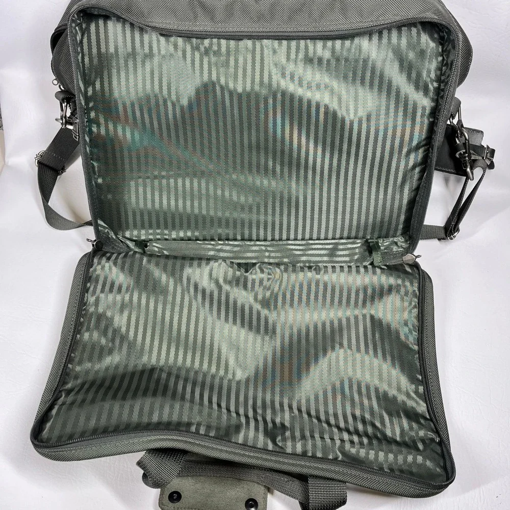 Tumi Alpha Ballistic Briefcase Laptop Bag Green Nylon Grey Messenger